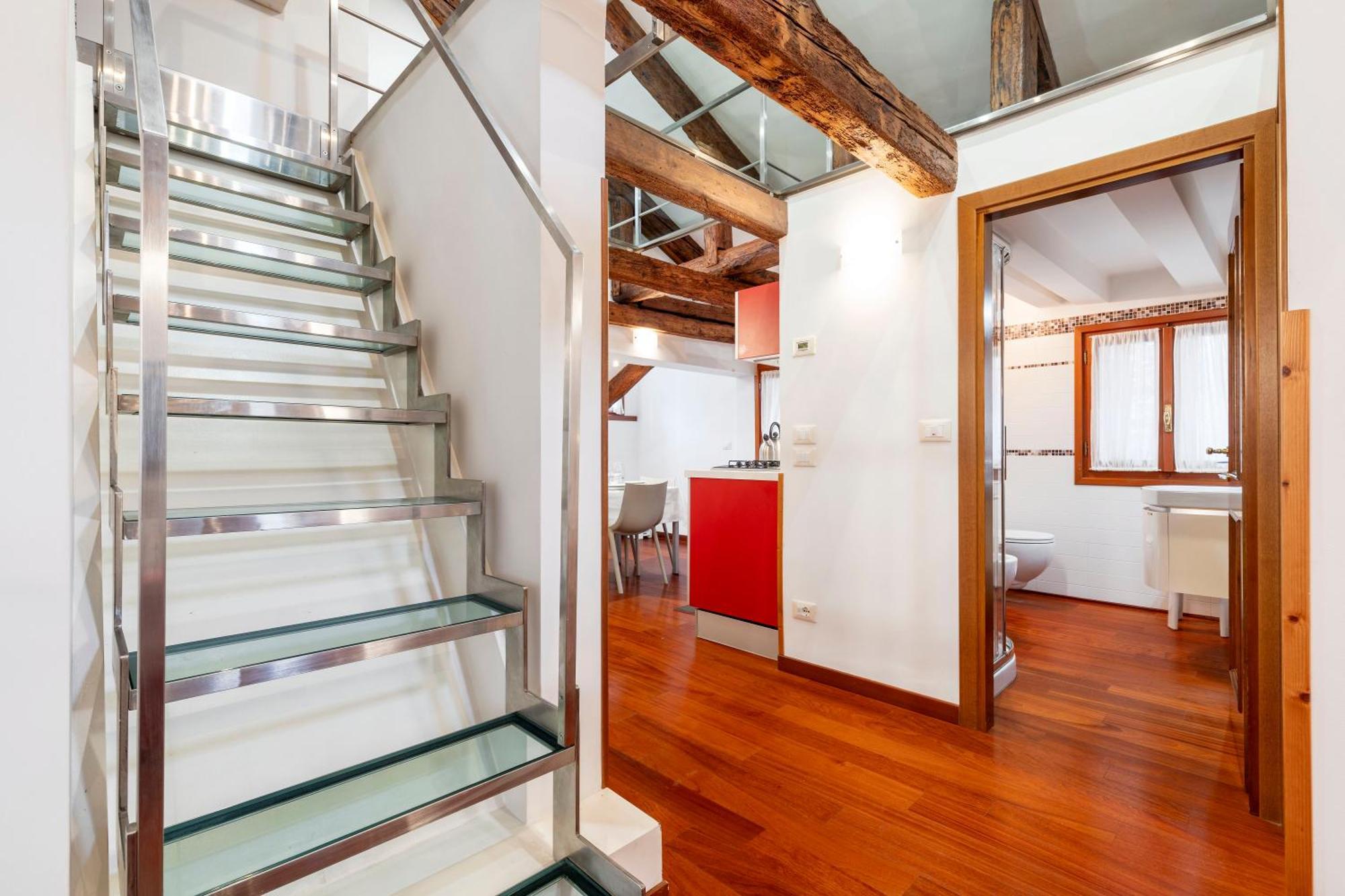 Glass House - Loft 2 Minutes To Rialto Bridge & View Венеція Екстер'єр фото