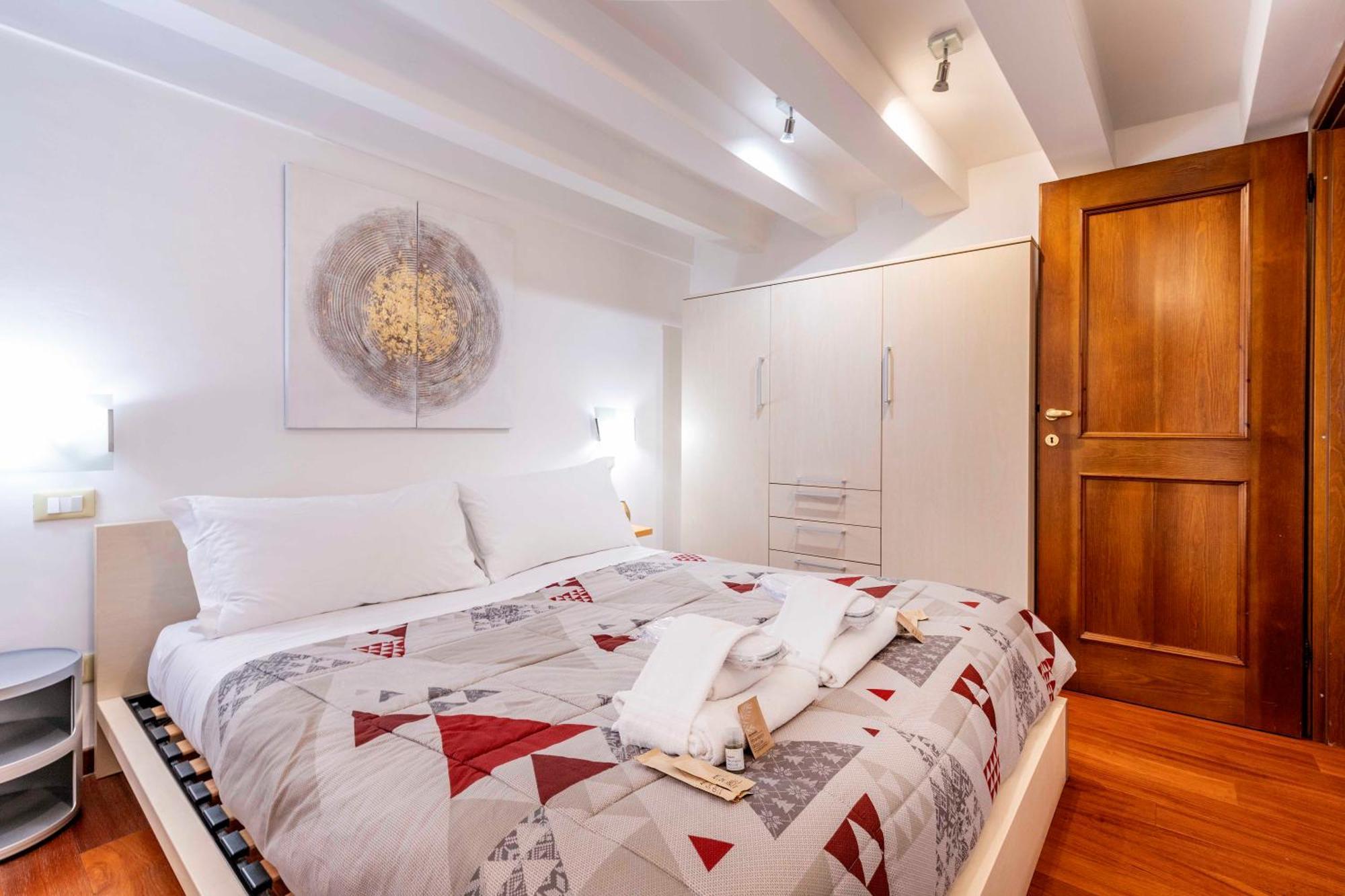 Glass House - Loft 2 Minutes To Rialto Bridge & View Венеція Екстер'єр фото
